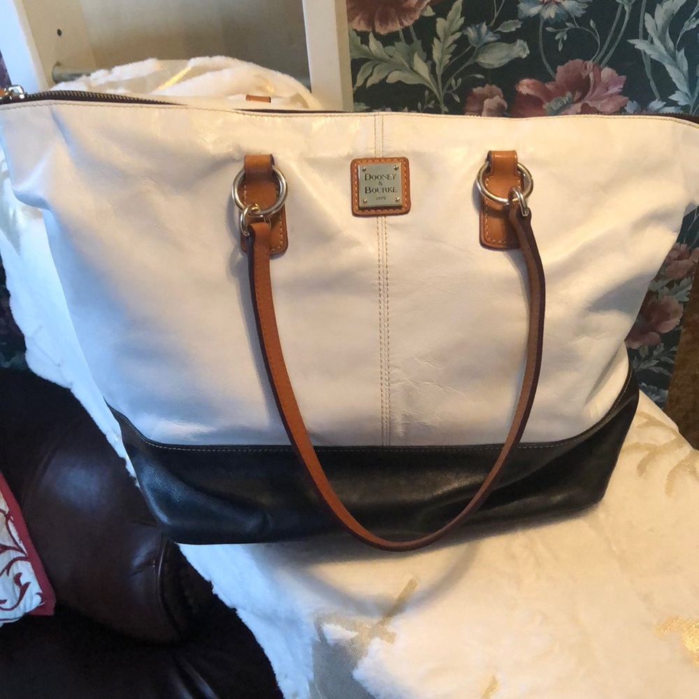Used Dooney & Bourke Tote